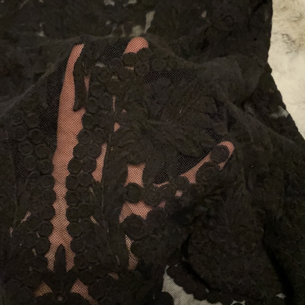 American Ragcie Black Lace Blouse - Picture 2 of 7